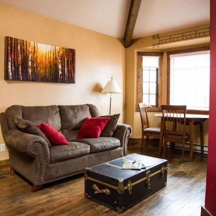 Photo of Livingroom in Estes Park
