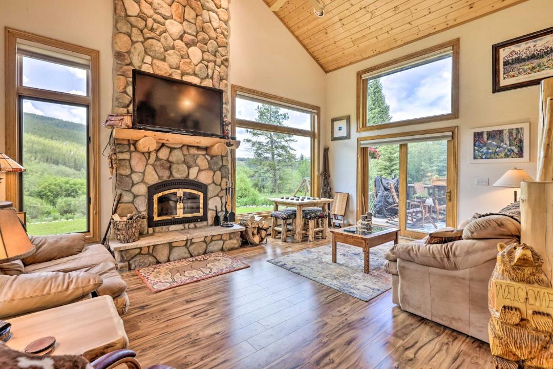 Photo of Livingroom in Blue River