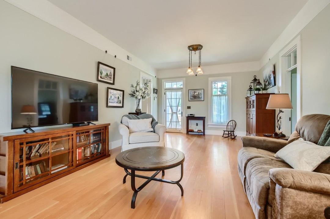 Photo of Livingroom in Castle Rock