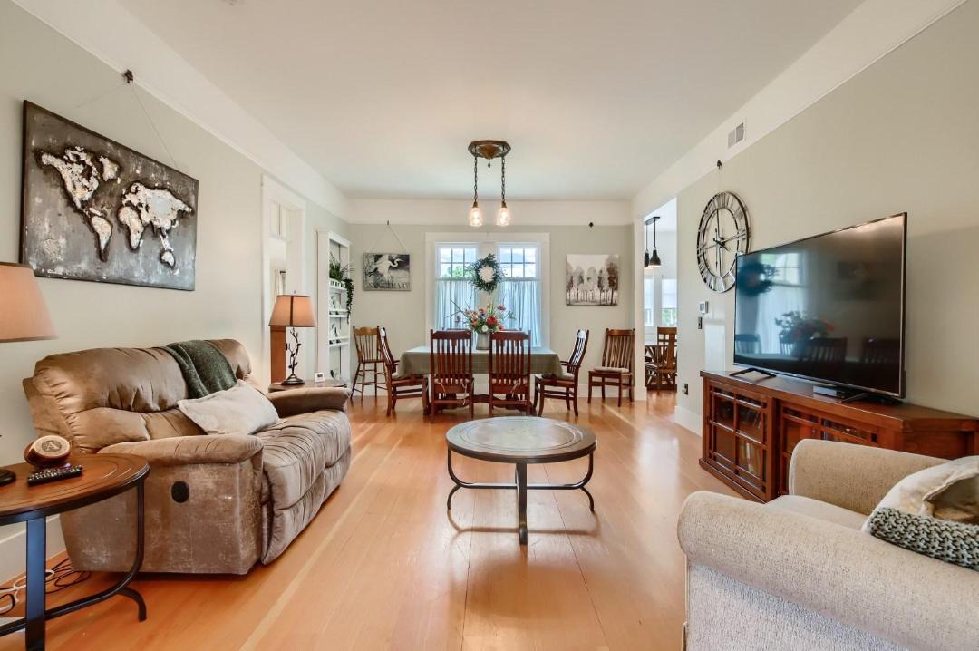 Photo of Livingroom in Castle Rock