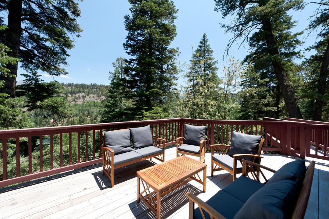 Photo of Patio Balcony in Columbine Lake