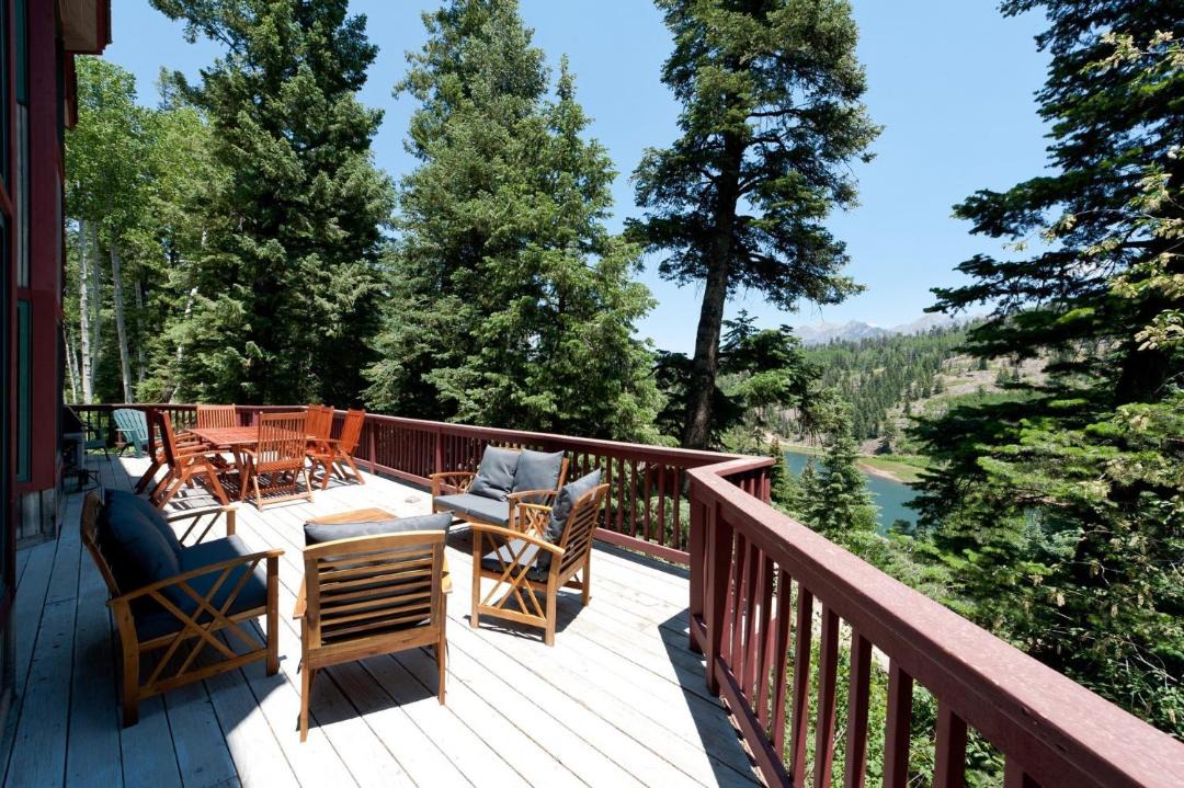 Photo of Patio Balcony in Columbine Lake