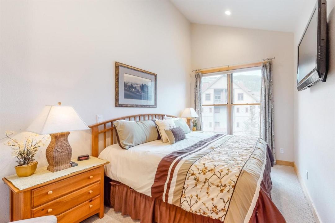 Photo of Bedroom in River Run