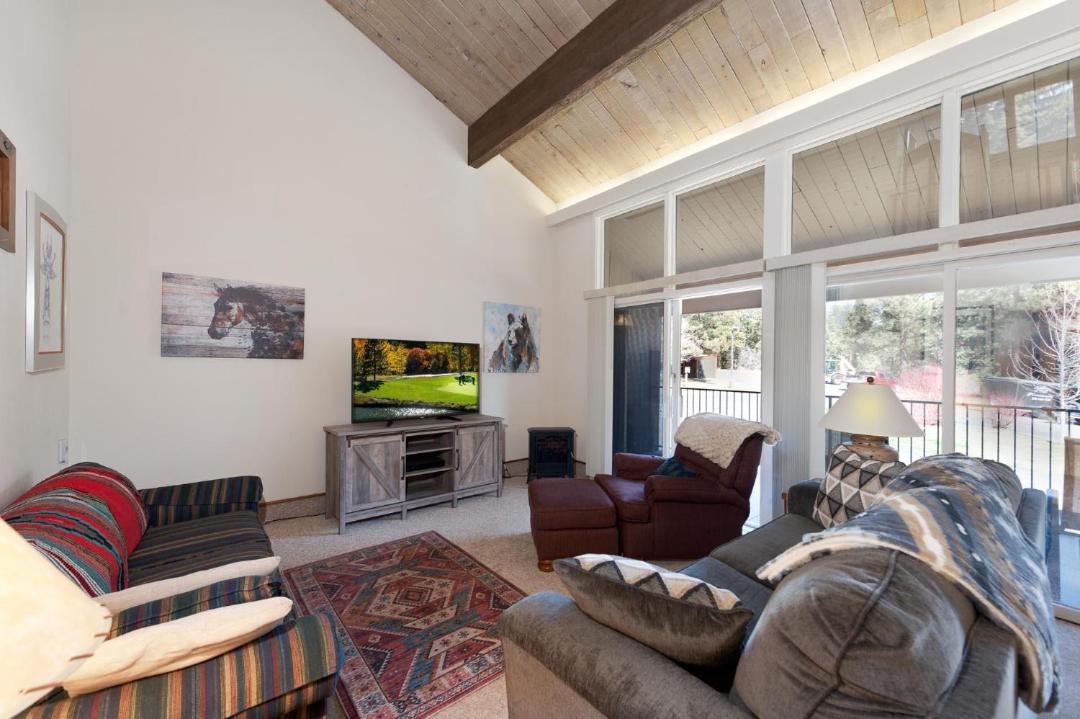 Photo of Livingroom in Purgatory