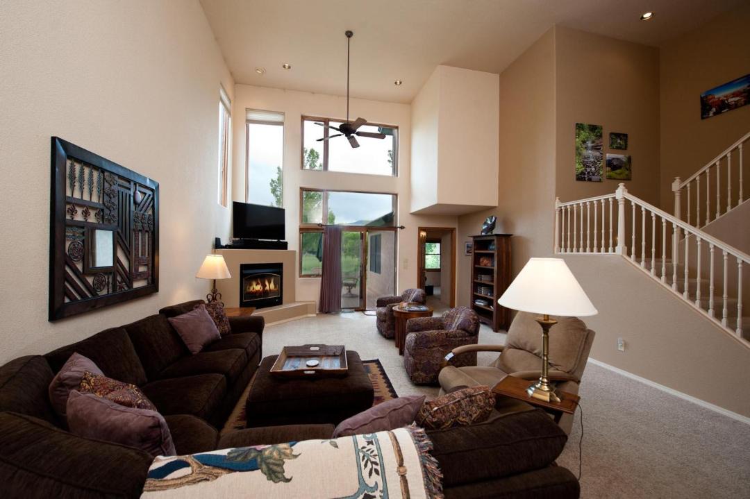 Photo of Livingroom in Dalton Ranch