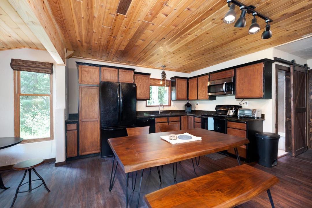 Photo of Livingroom in Columbine Lake