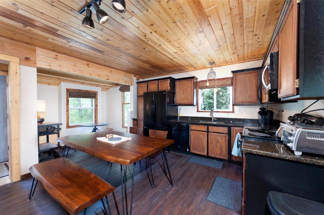 Photo of Livingroom in Columbine Lake