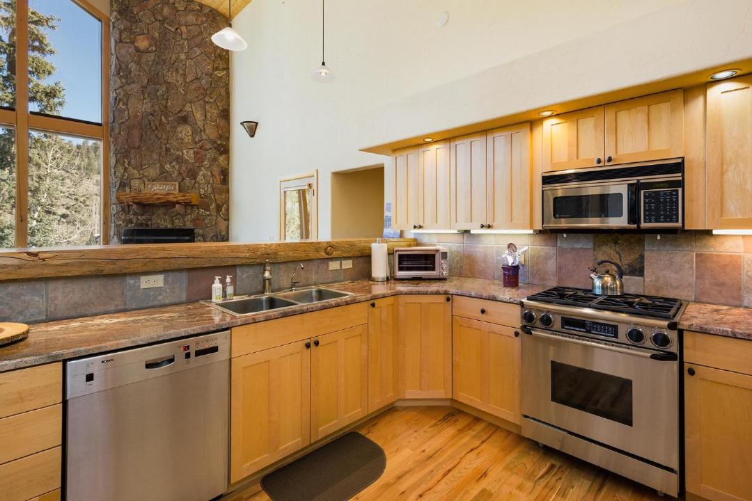 Photo of Kitchen in Columbine Lake