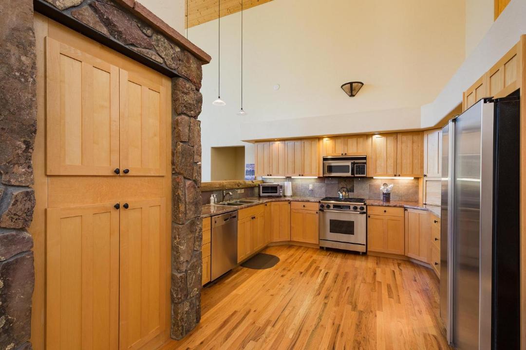 Photo of Kitchen in Columbine Lake