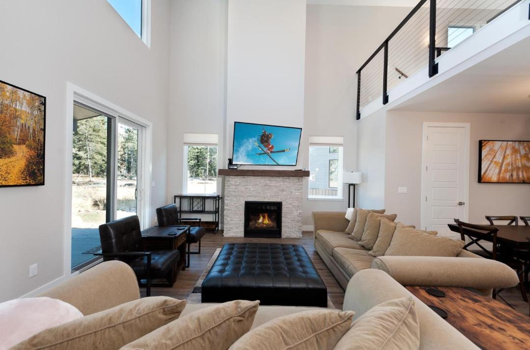 Photo of Livingroom in Purgatory