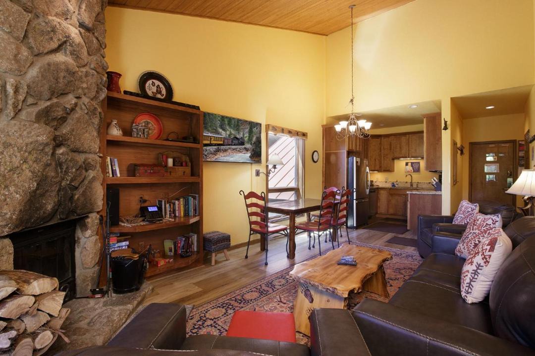 Photo of Livingroom in Purgatory