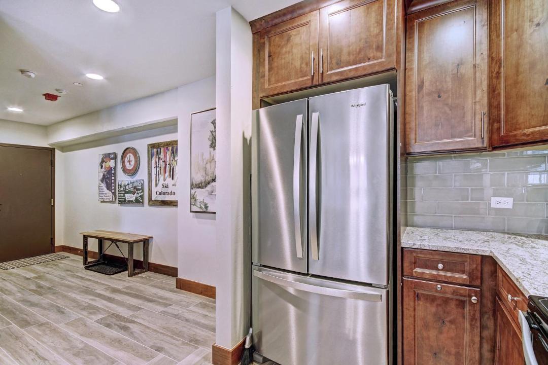 Photo of Kitchen in Peak 9