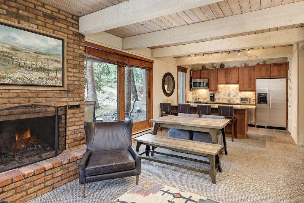 Photo of Livingroom in Aspen