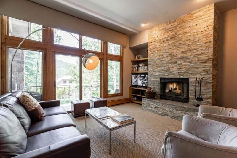 Photo of Livingroom in Highlands Townhomes