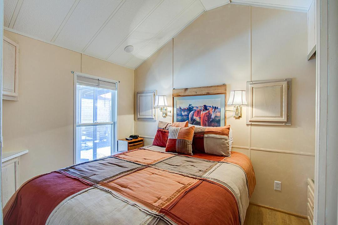 Photo of Bedroom in Swan River Valley