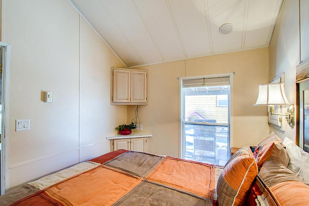 Photo of Livingroom in Swan River Valley