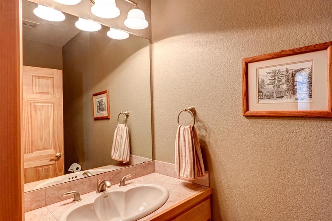 Photo of Bathroom in The Reserve