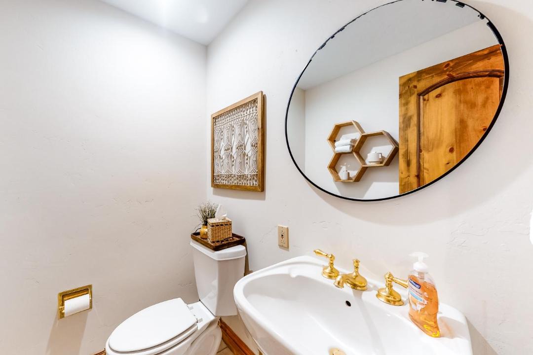 Photo of Bathroom in Edwards