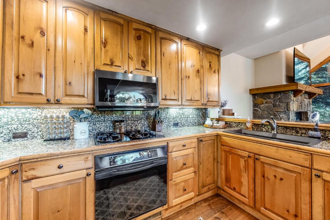 Photo of Kitchen in Edwards
