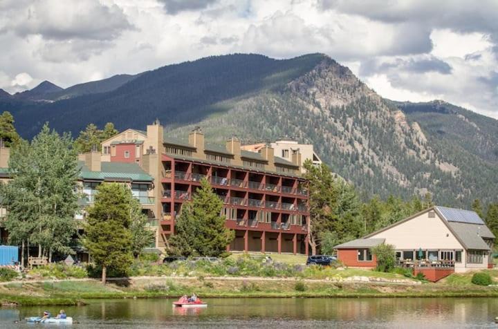 Photo of Buildings in Lakeside Village