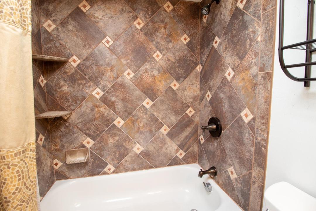 Photo of Bathroom in Peak 9