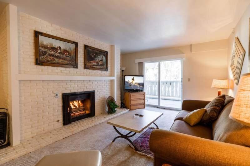 Photo of Livingroom in Vail
