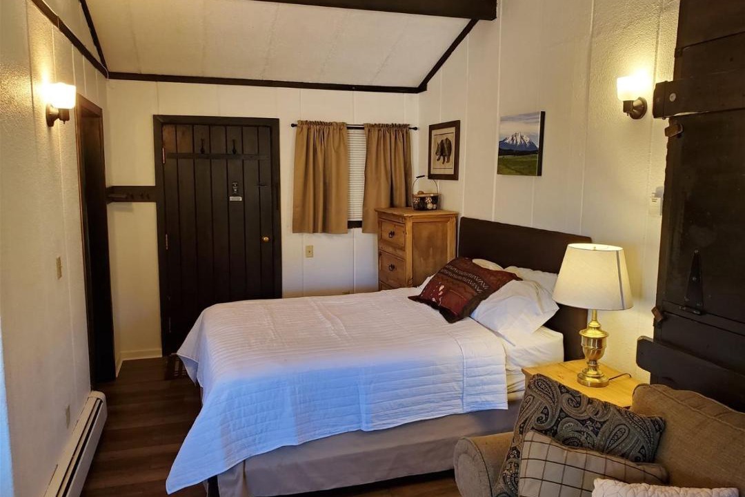 Photo of Bedroom in Glenwood Springs