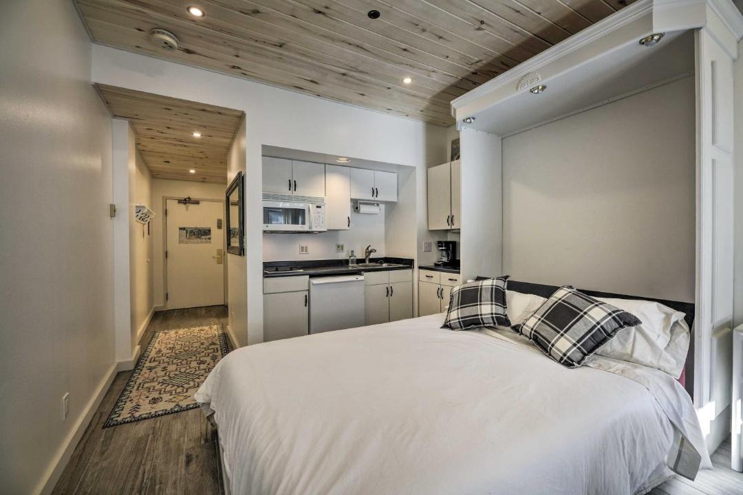 Photo of Bedroom in Purgatory