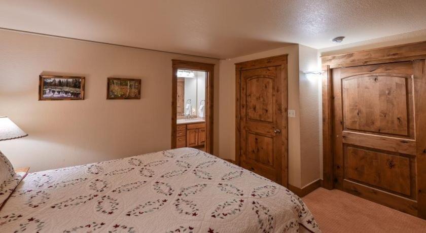 Photo of Bedroom in Crested Butte