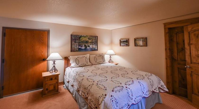 Photo of Bedroom in Crested Butte