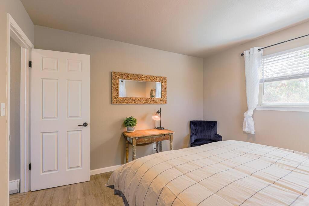 Photo of Bedroom in Montrose