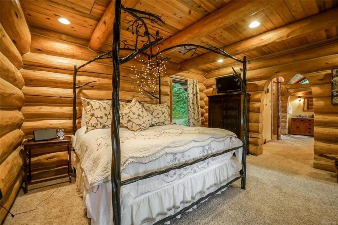 Photo of Bedroom in Quandary Village