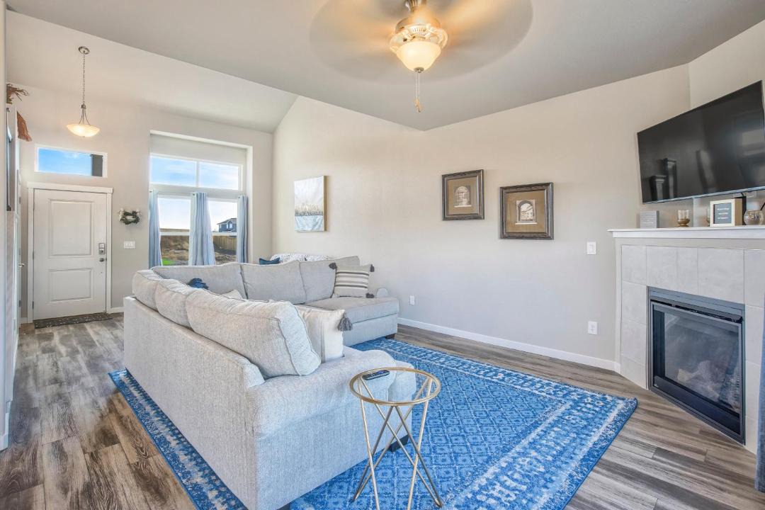 Photo of Livingroom in Security-Widefield