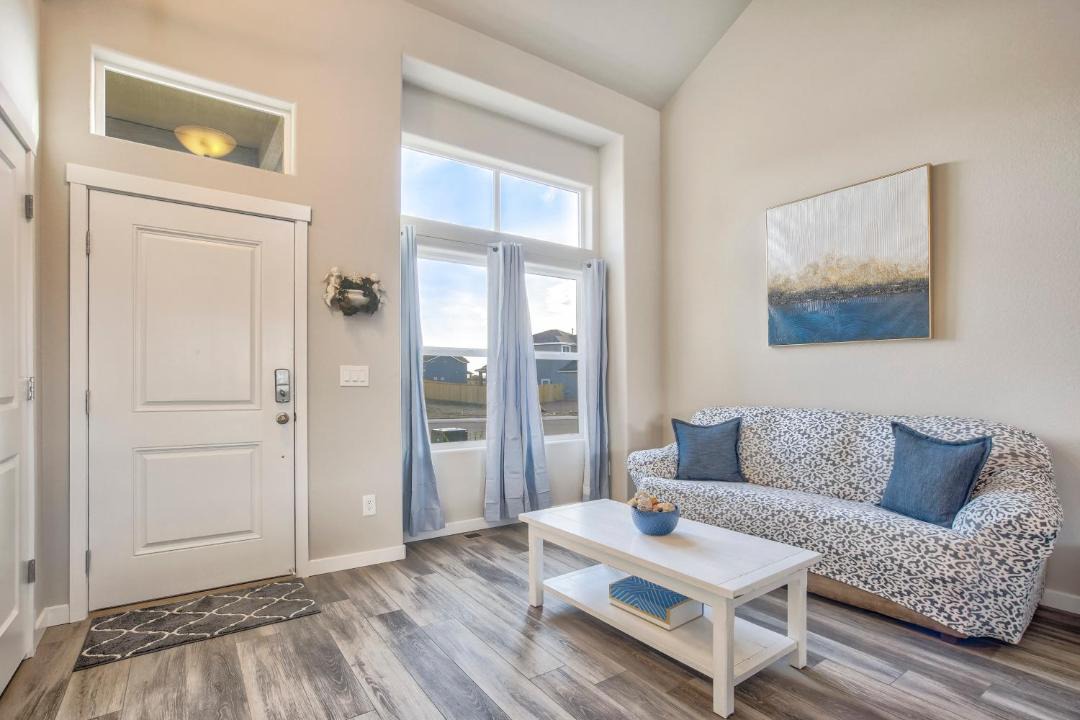 Photo of Livingroom in Security-Widefield