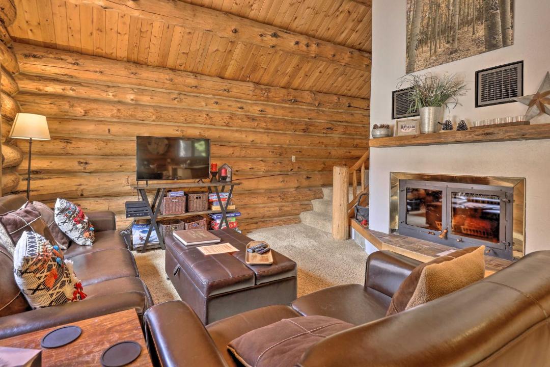 Photo of Livingroom in Valley of the Blue