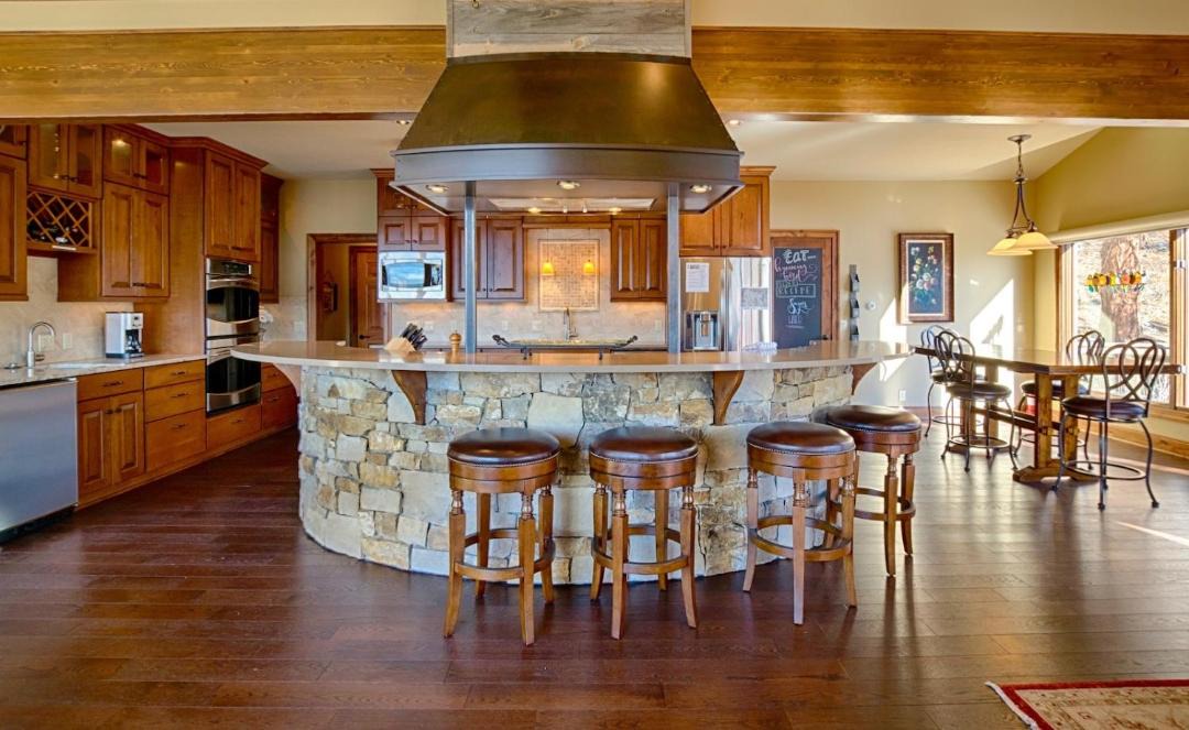 Photo of Kitchen in Windcliff Estates