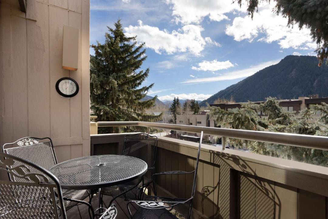 Photo of Patio Balcony in Aspen