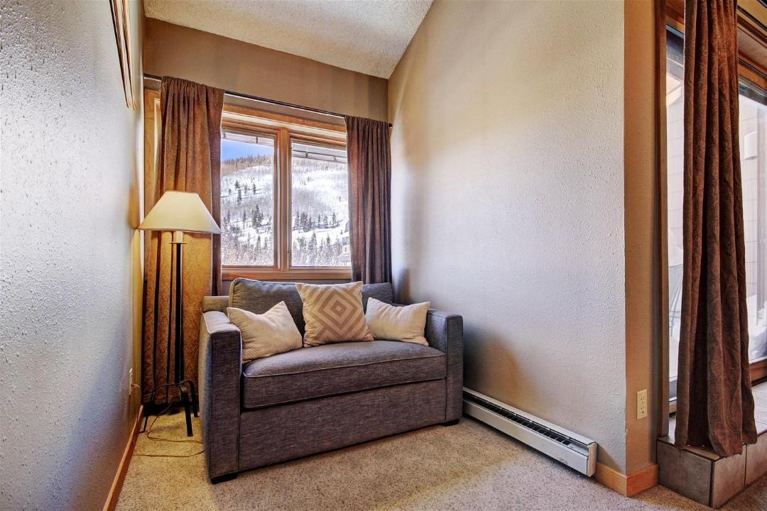 Photo of Livingroom in Copper Mountain Village