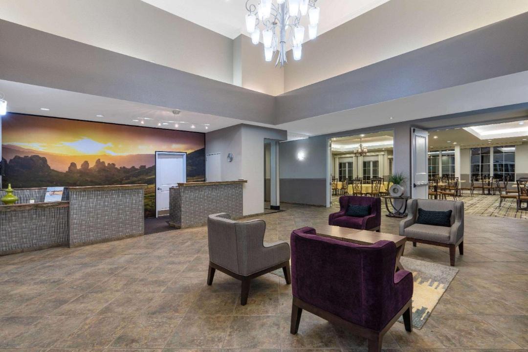 Photo of Livingroom in Loveland