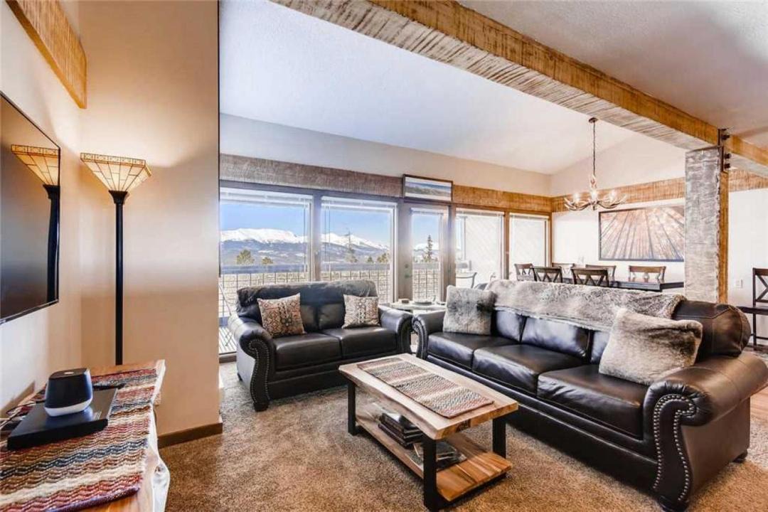 Photo of Livingroom in Woodmoor