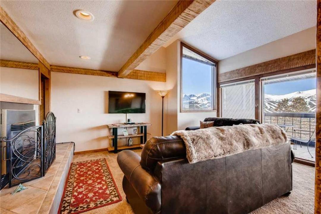 Photo of Livingroom in Woodmoor