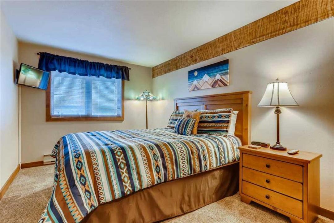 Photo of Bedroom in Woodmoor
