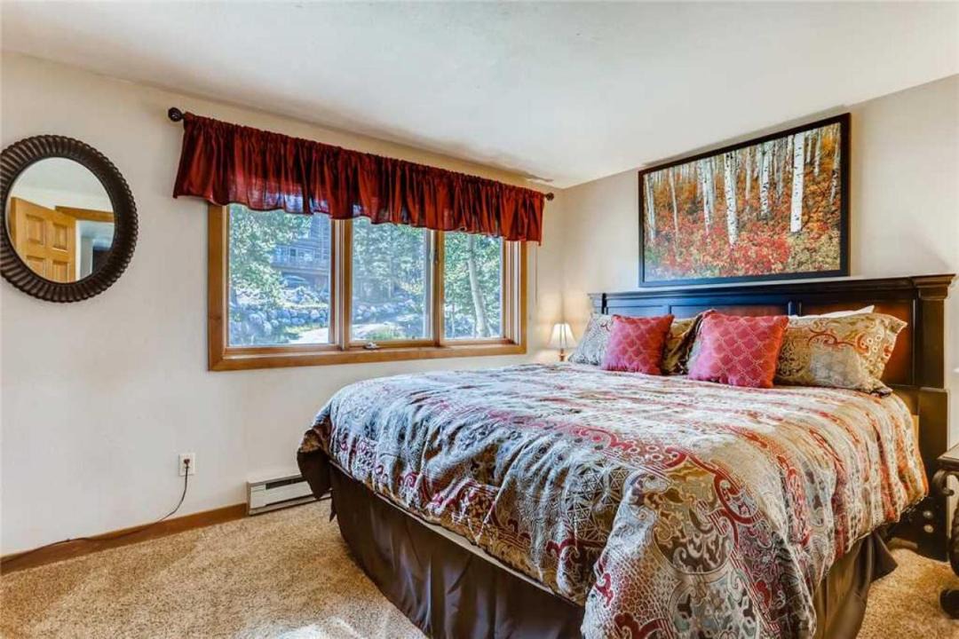 Photo of Bedroom in Woodmoor