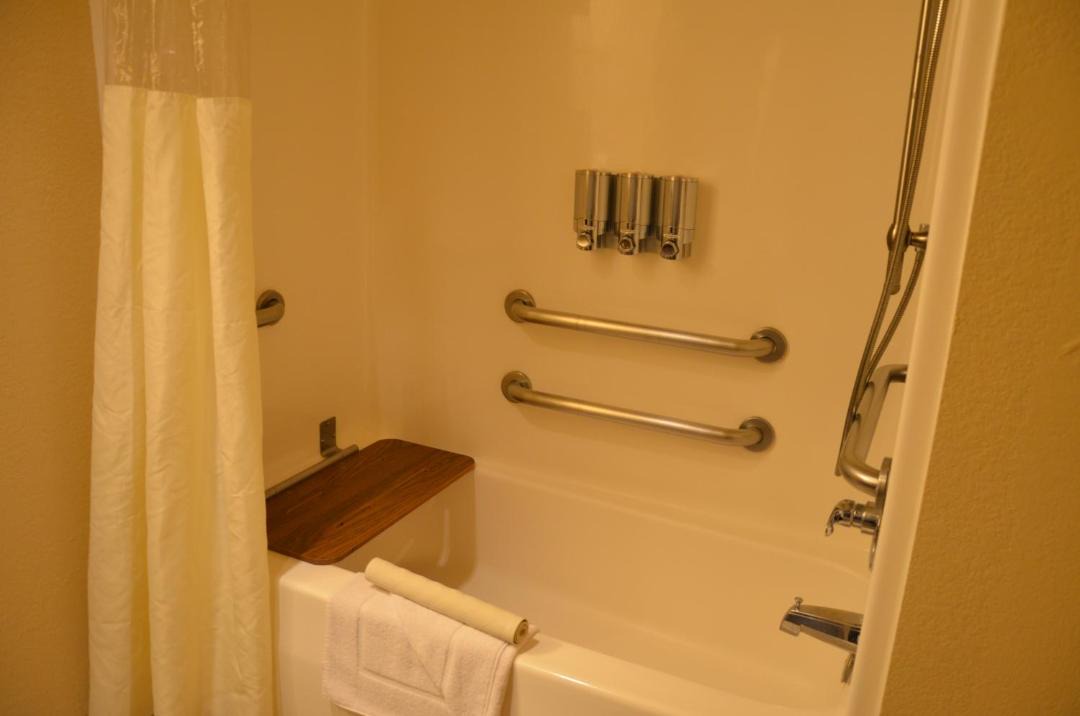 Photo of Bathroom in Golden