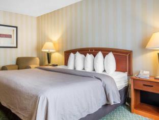 Photo of Bedroom in Southeast Colorado Springs