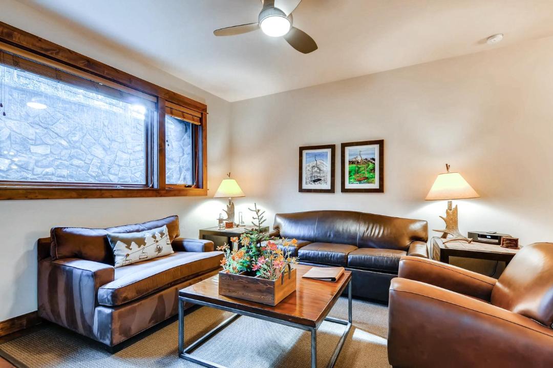 Photo of Livingroom in Four O'Clock