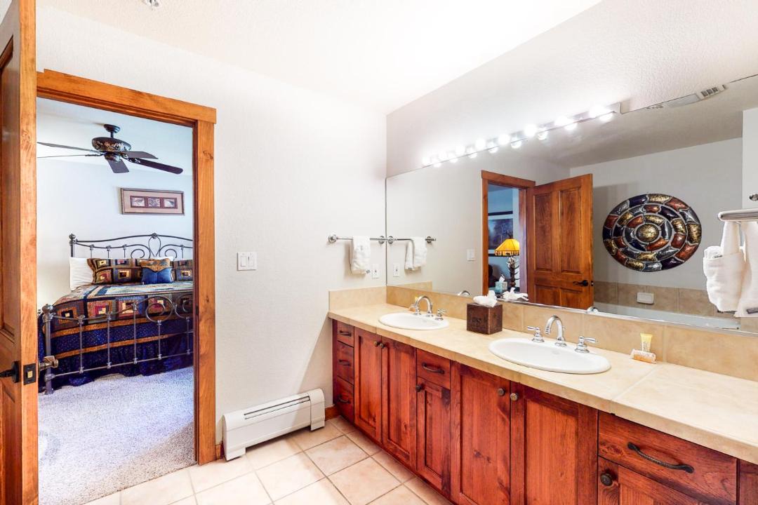 Photo of Kitchen in Peak 9