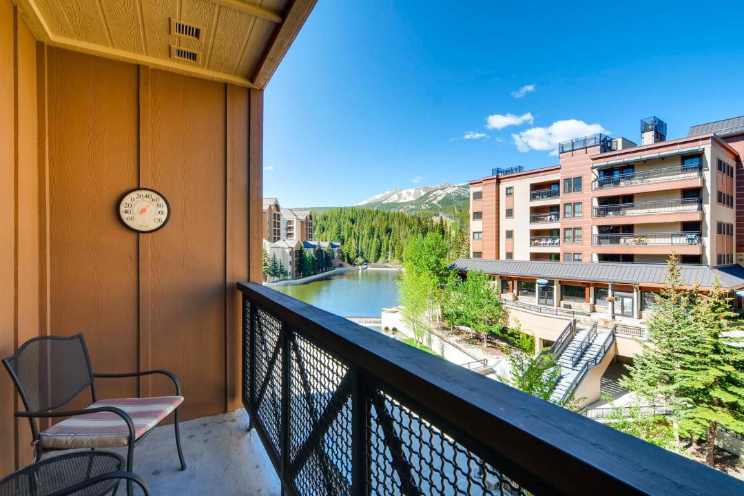 Photo of Patio Balcony in Peak 9