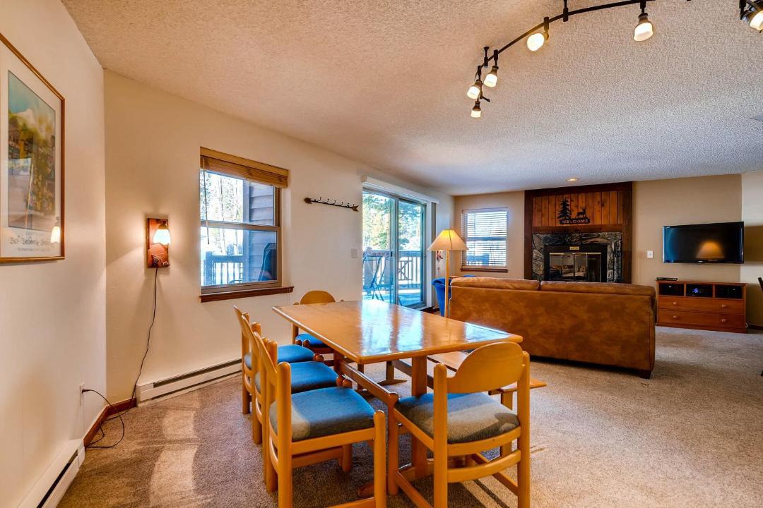 Photo of Livingroom in Four O'Clock