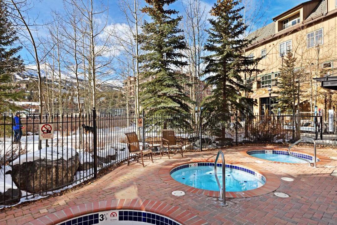 Photo of Outdoor in Peak 9
